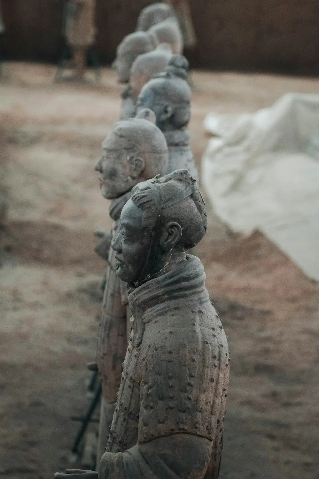 商业运营与管理支持对比：贵州企业如何选择合适的发展服务方案